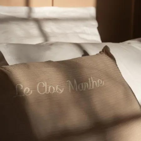 Le Clos Marthe - De Charme Guest house Corneilhan